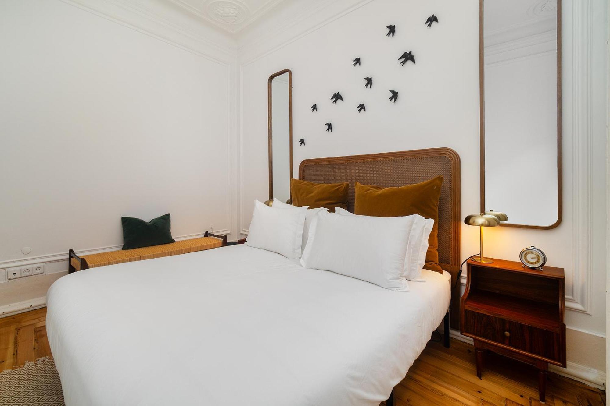 Apartment Whome Elegant In Lisbon's Historic Bairro Alto
